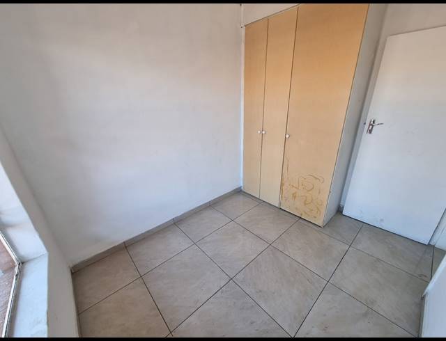 2 BEDROOM APARTMENT FOR SALE IN FLORIDA